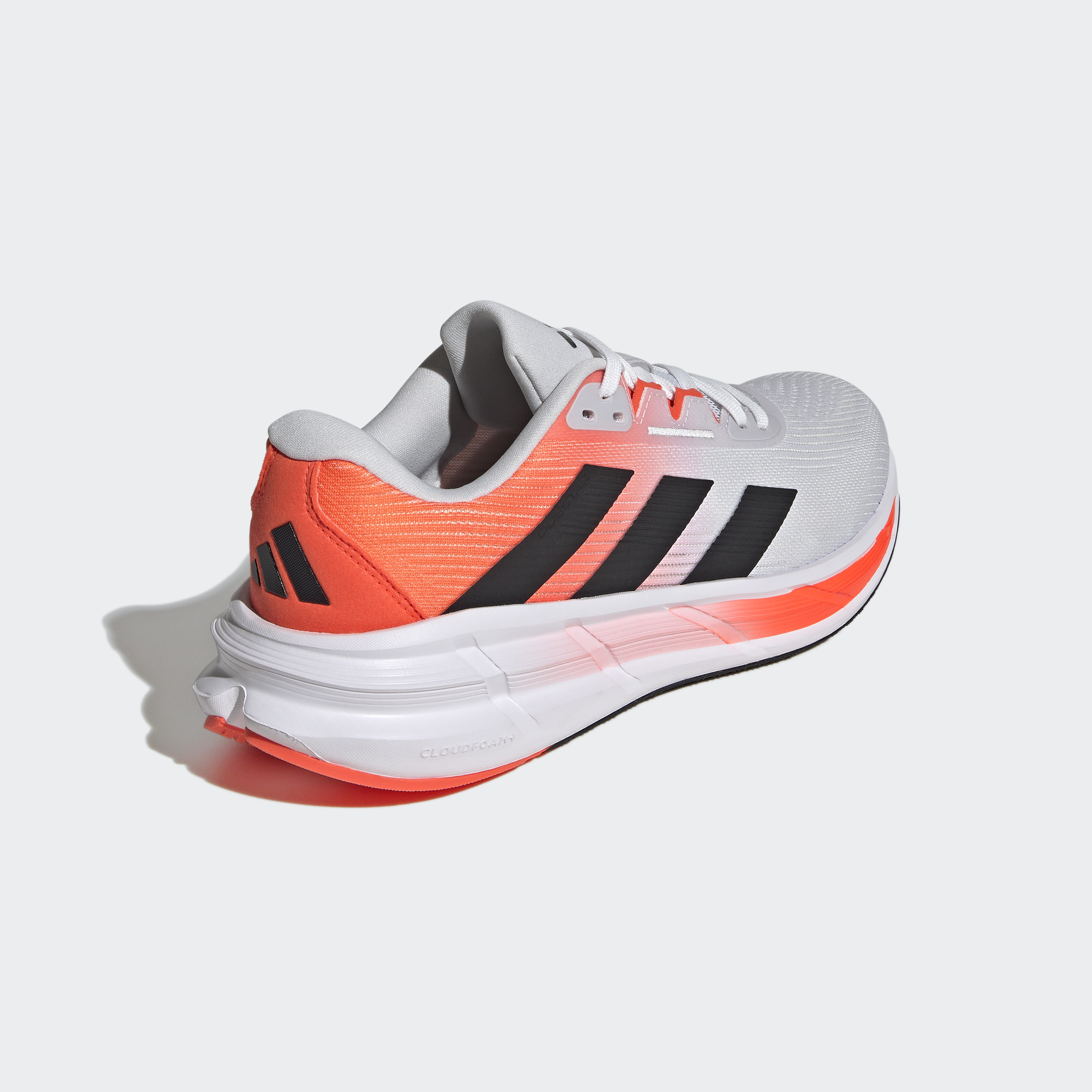 Questar 3 Running shoe